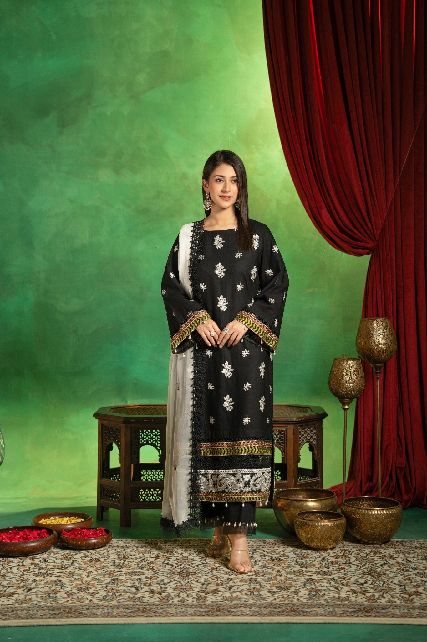Saloni