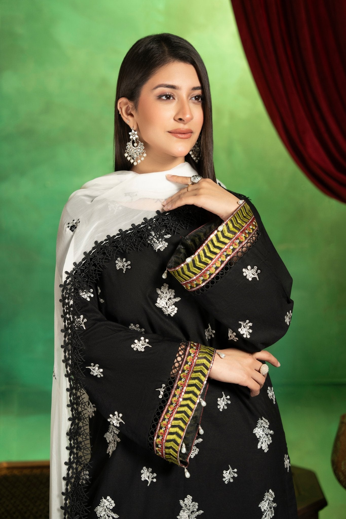 Saloni