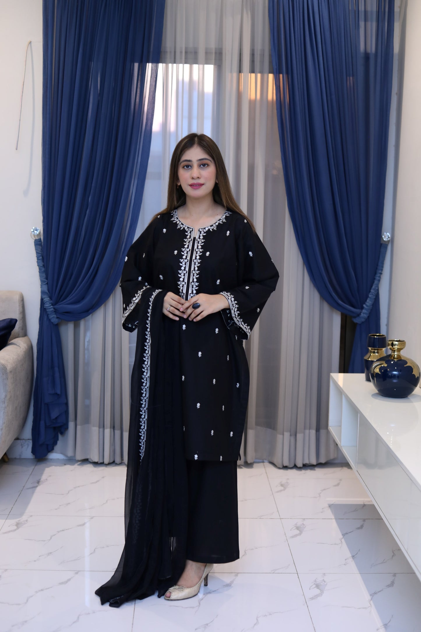 3 Piece - EMBROIDERED LAWN SUIT Black