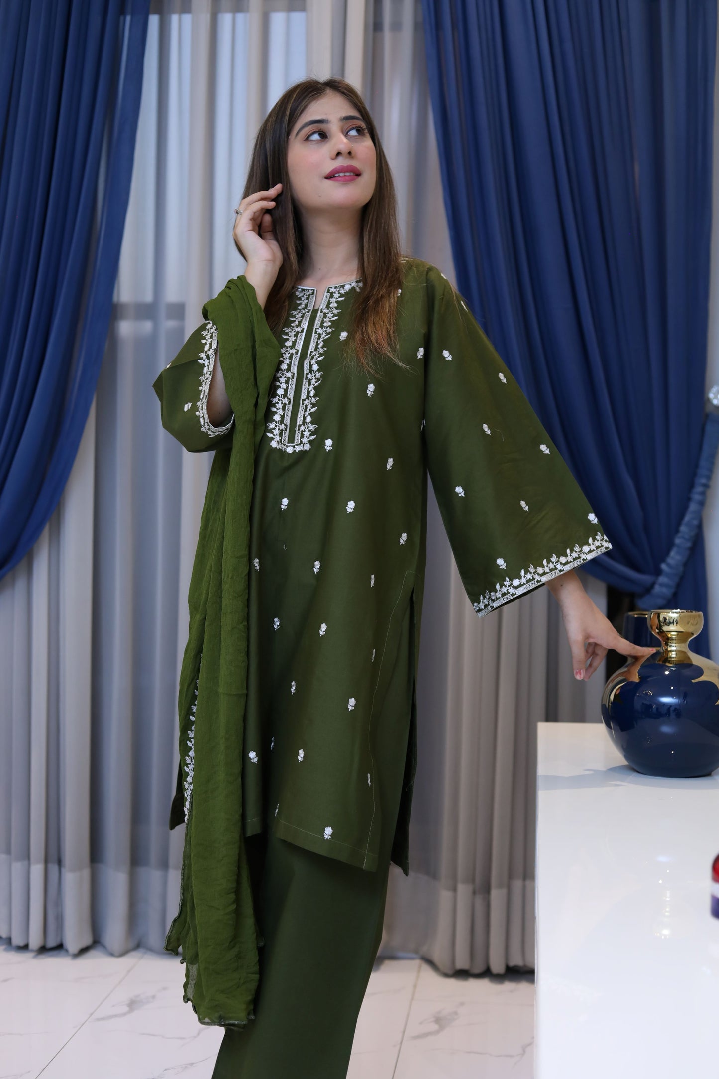 3 Piece - EMBROIDERED LAWN SUIT GREEN